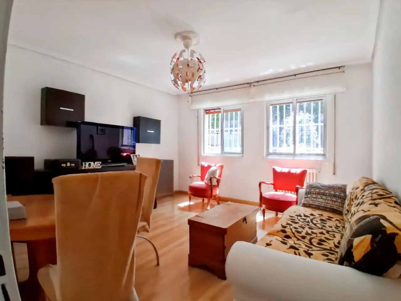 Sala de estar de Planta baja en venta en Madrid con Calefacción