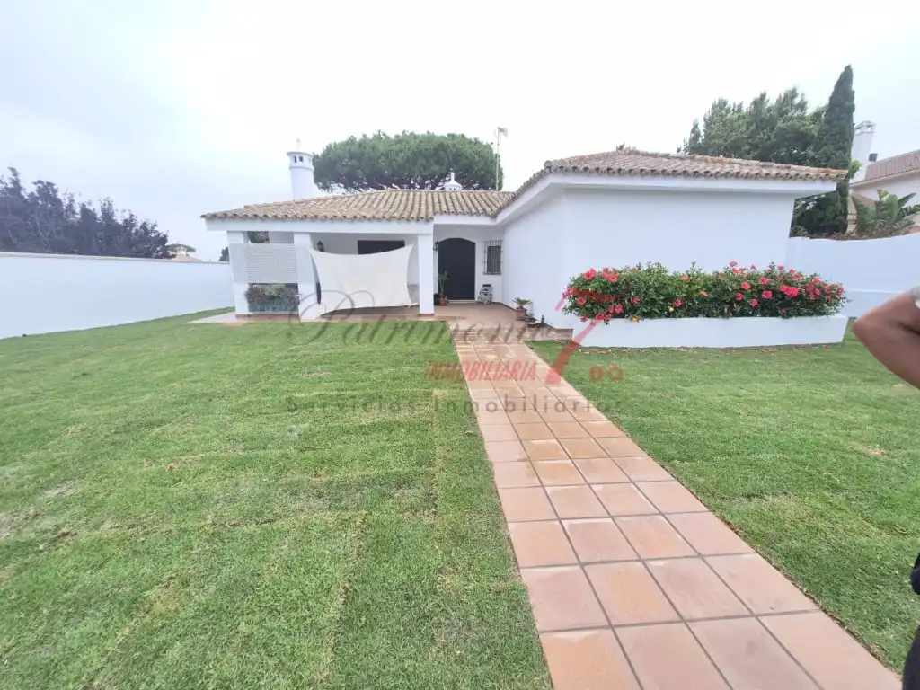 Exterior view of Houses for rent in El Puerto de Santa María