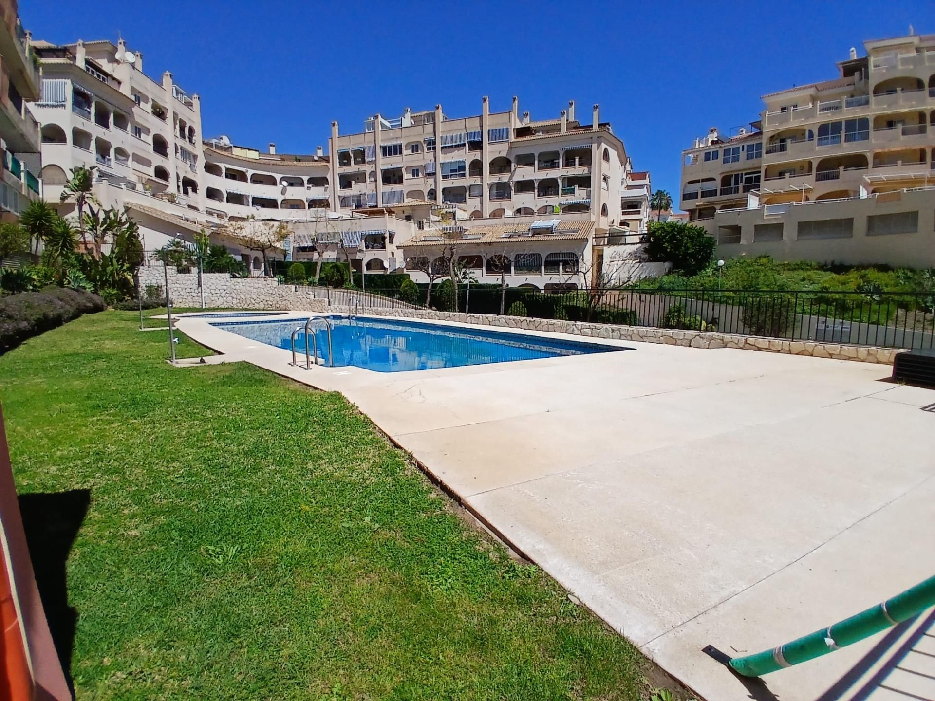 Piscina de Pis de lloguer en Benalmádena amb Aire condicionat, Calefacció i Terrassa