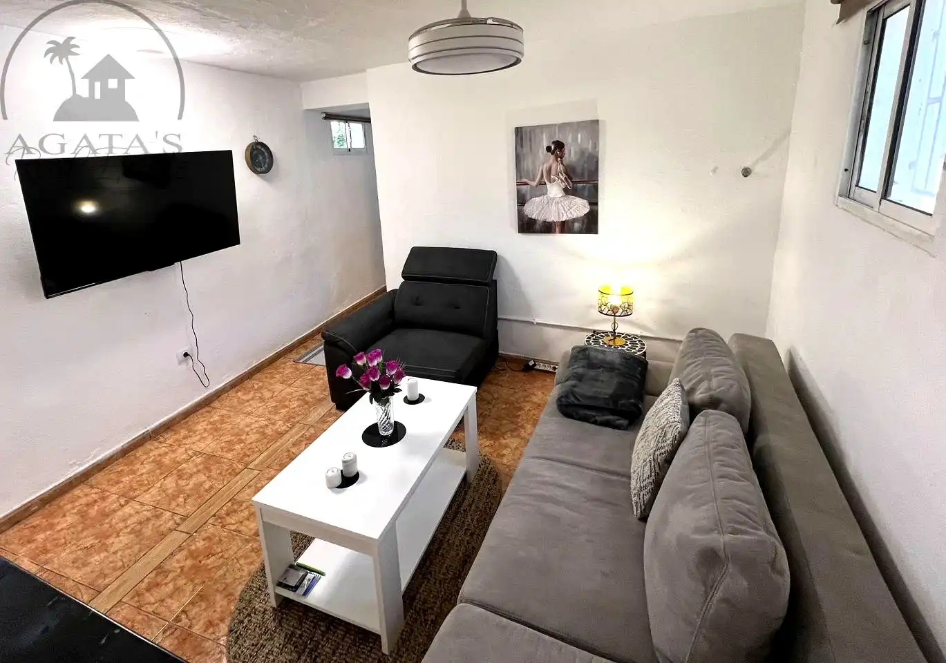 Sala d'estar de Casa o xalet en venda en Los Realejos amb Terrassa