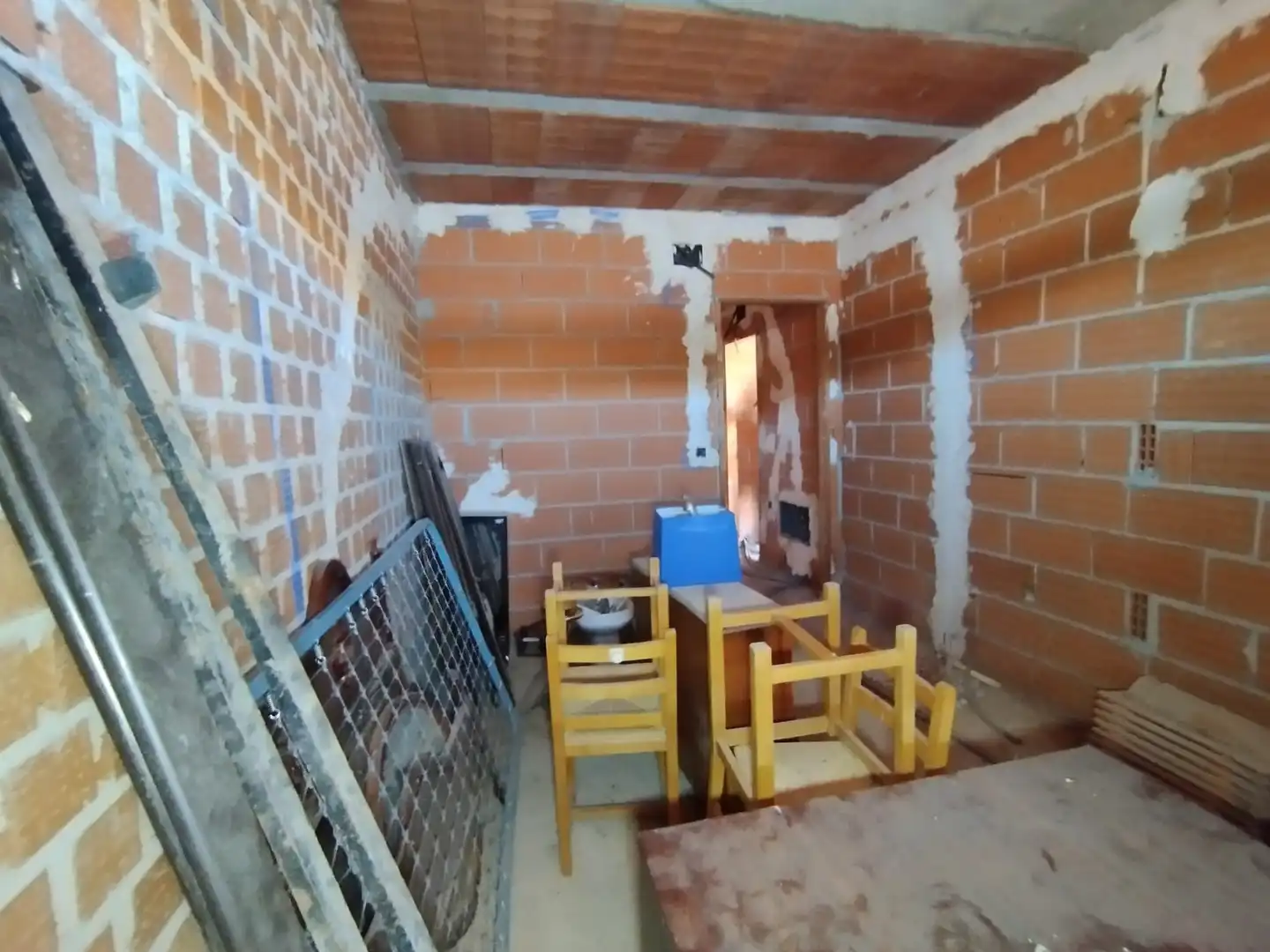 Casa adosada en venda en Tomelloso amb Terrassa i Balcó