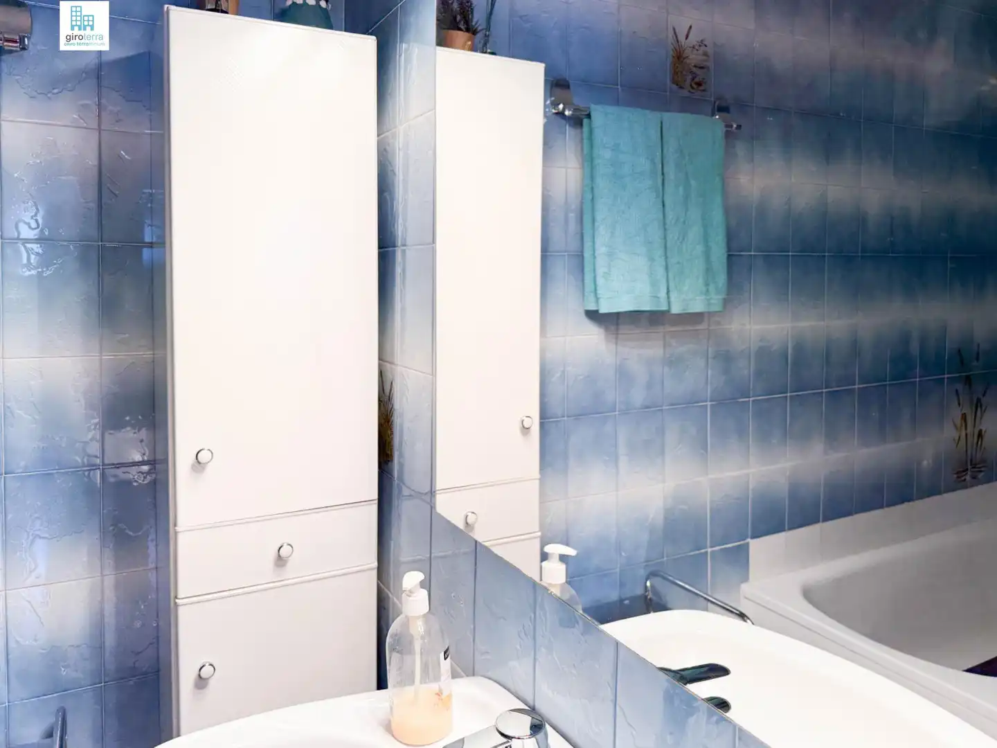 Badezimmer von Dachboden zum Verkauf in Blanes mit Terrasse