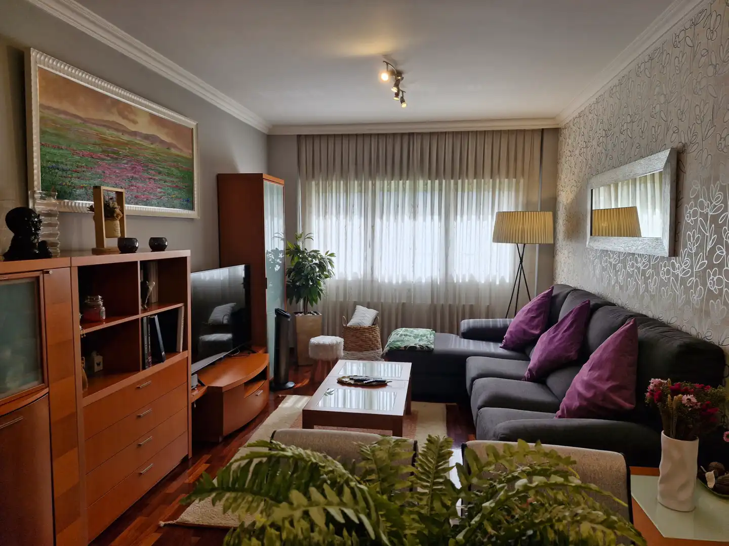 Sala de estar de Piso de alquiler en Derio con Calefacción, Parquet y Amueblado