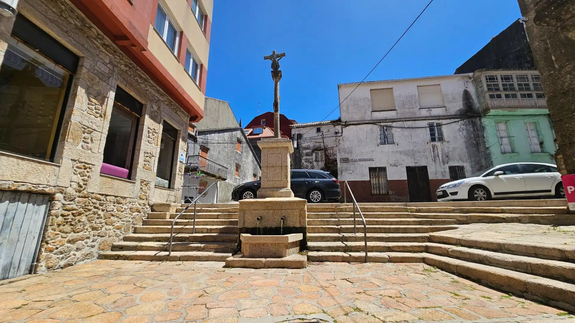 Exterior view of Buildings for sale in Cee
