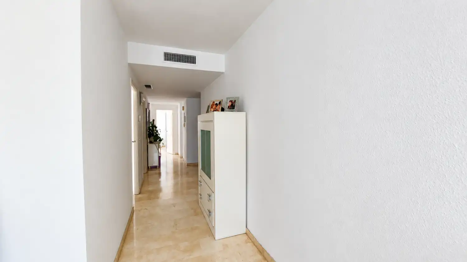 Apartments for sale in Fuengirola  with Air Conditioner, Terrace and Swimming Pool