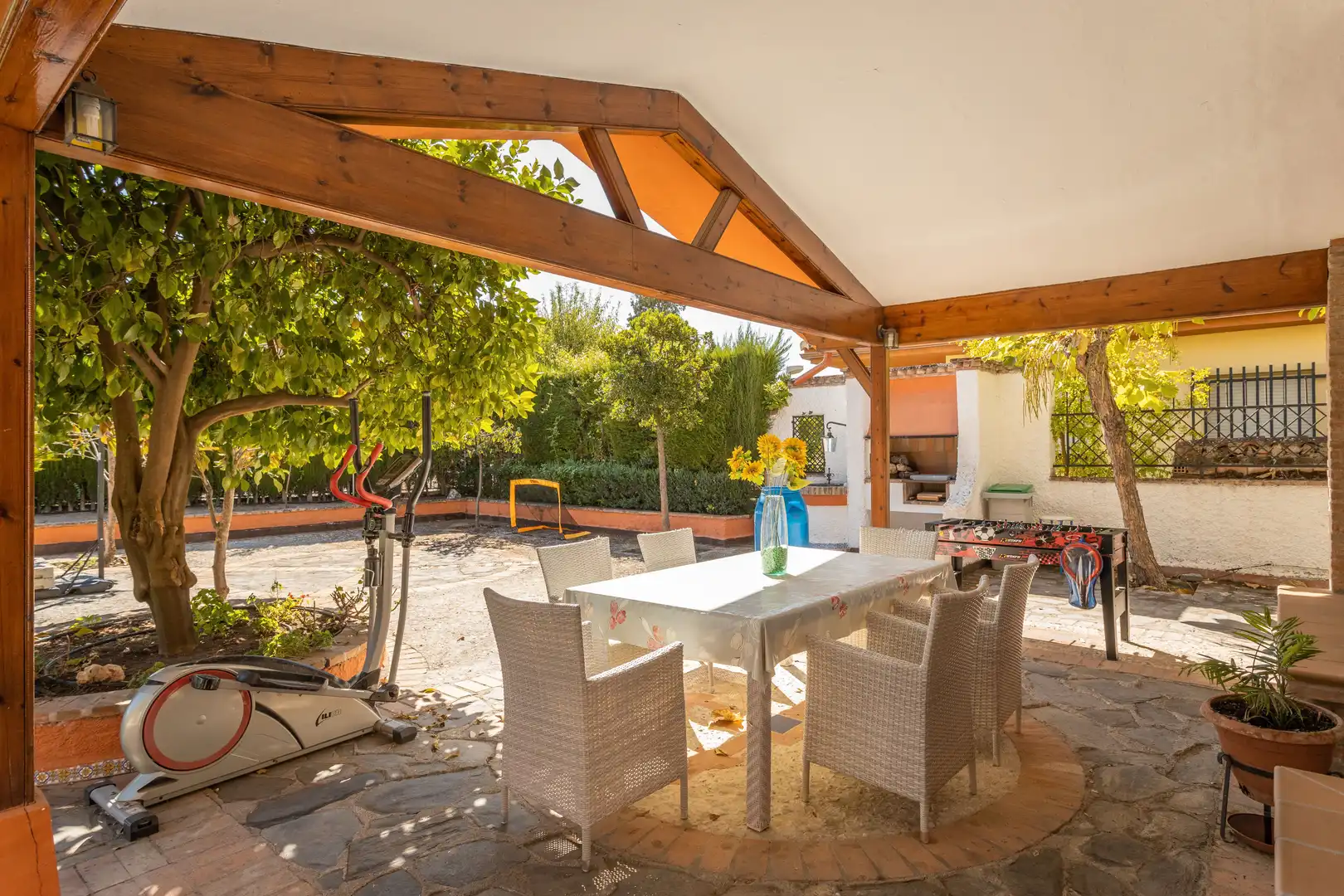 Jardí de Casa o xalet en venda en Peligros amb Aire condicionat, Calefacció i Jardí privat