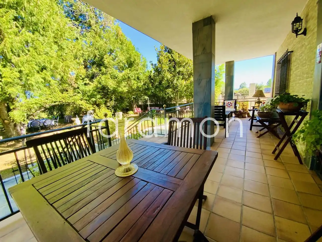 Terraza de Casa o chalet en venta en Carracedelo con Calefacción, Jardín privado y Terraza