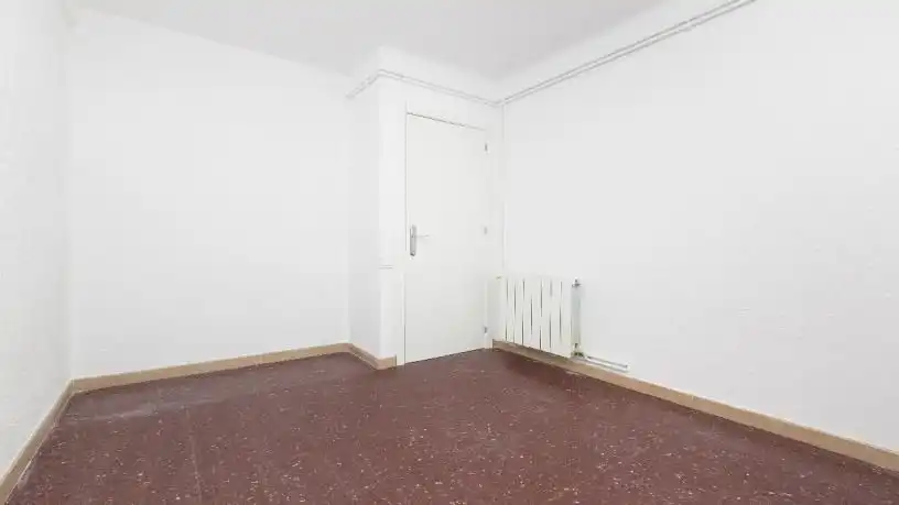 Dormitori de Pis en venda en Rubí
