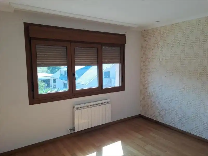 Habitación de Casa adosada en venta en Vilagarcía de Arousa con Jardín privado, Terraza y Trastero