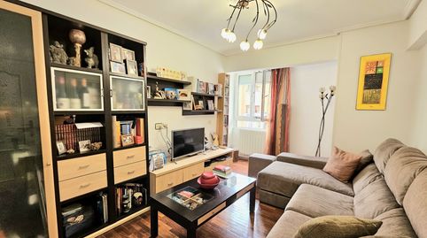 Foto 2 de Piso en venta en Etxatxu Kalea, Rontegui - Pormetxeta, Barakaldo