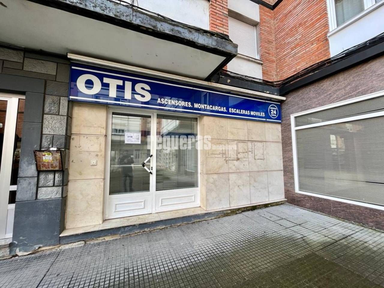Exterior view of Office for sale in Avilés