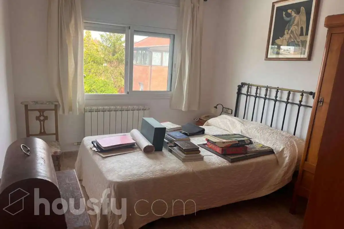 Bedroom of Houses for rent in Martorell  with Heating, Private garden and Terrace
