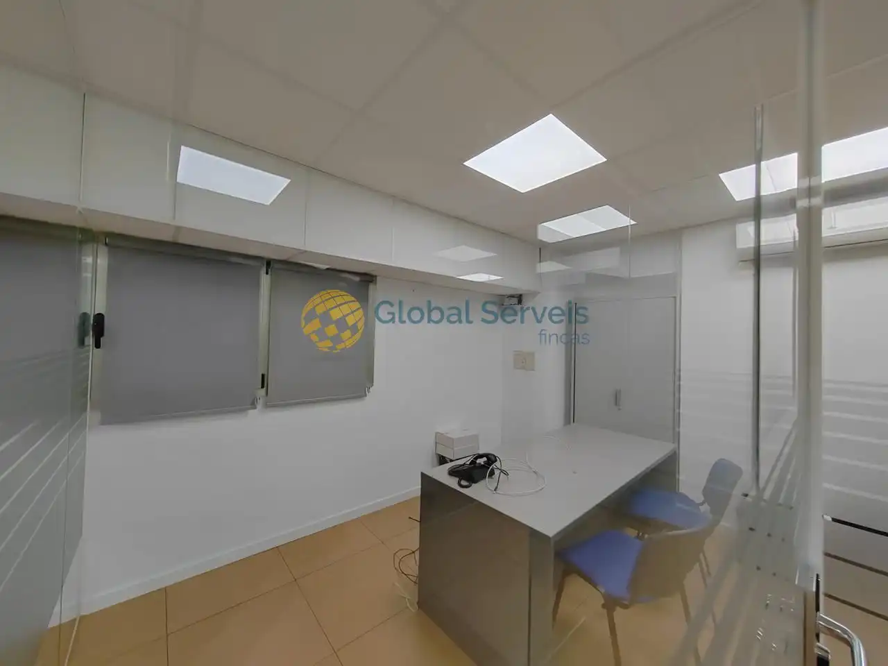 Büro zur Miete in Martorell mit Klimaanlage und Möbliert