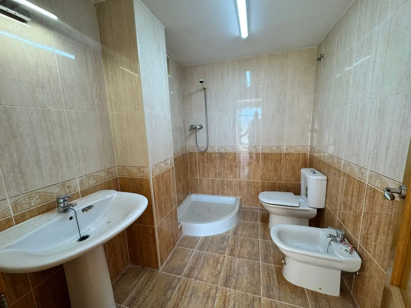 Baño de Piso en venta en Archena con Aire acondicionado, Calefacción y Terraza