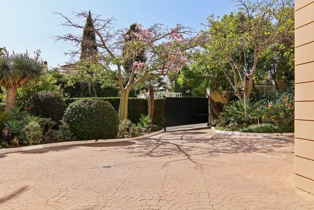 Chalet con piscina en venta en Benahavís pueblo, imagen 20