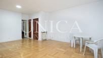 Flat for sale in  Madrid Capital  with Air Conditioner, Heating and Private garden