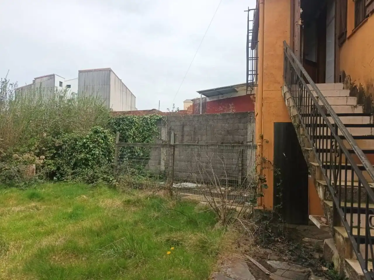 Casa adosada en venta en Avenida Principal, 108, Curtis