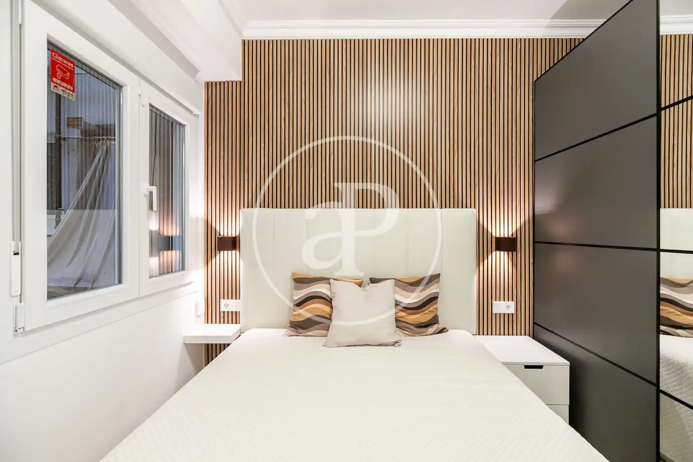 Schlafzimmer von Wohnung zum Verkauf in Barcelona mit Klimaanlage, Heizung und Möbliert