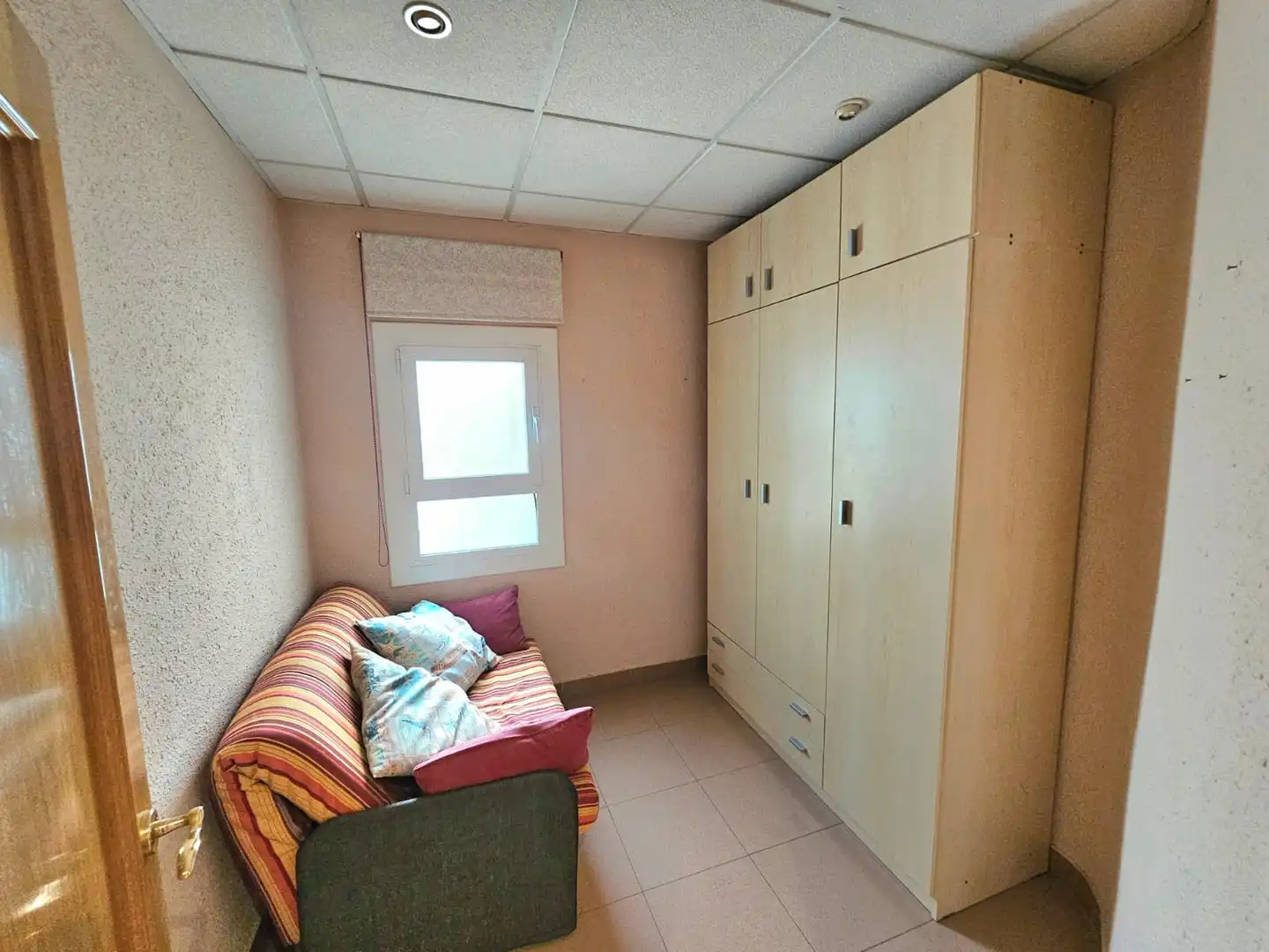 Habitación de Ático en venta en Cornellà de Llobregat con Aire acondicionado, Calefacción y Terraza