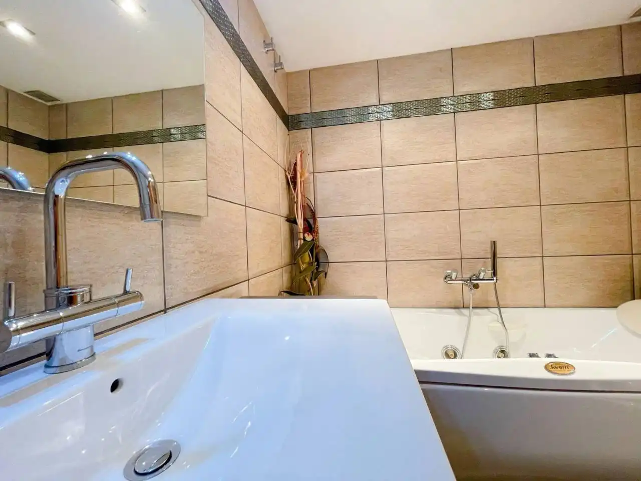 Bathroom of Houses for sale in Cerdanyola del Vallès  with Air Conditioner, Heating and Private garden