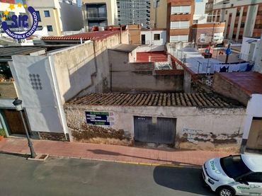 Terreno residencial en venta en Calle PINTOR SOROLLA 5
