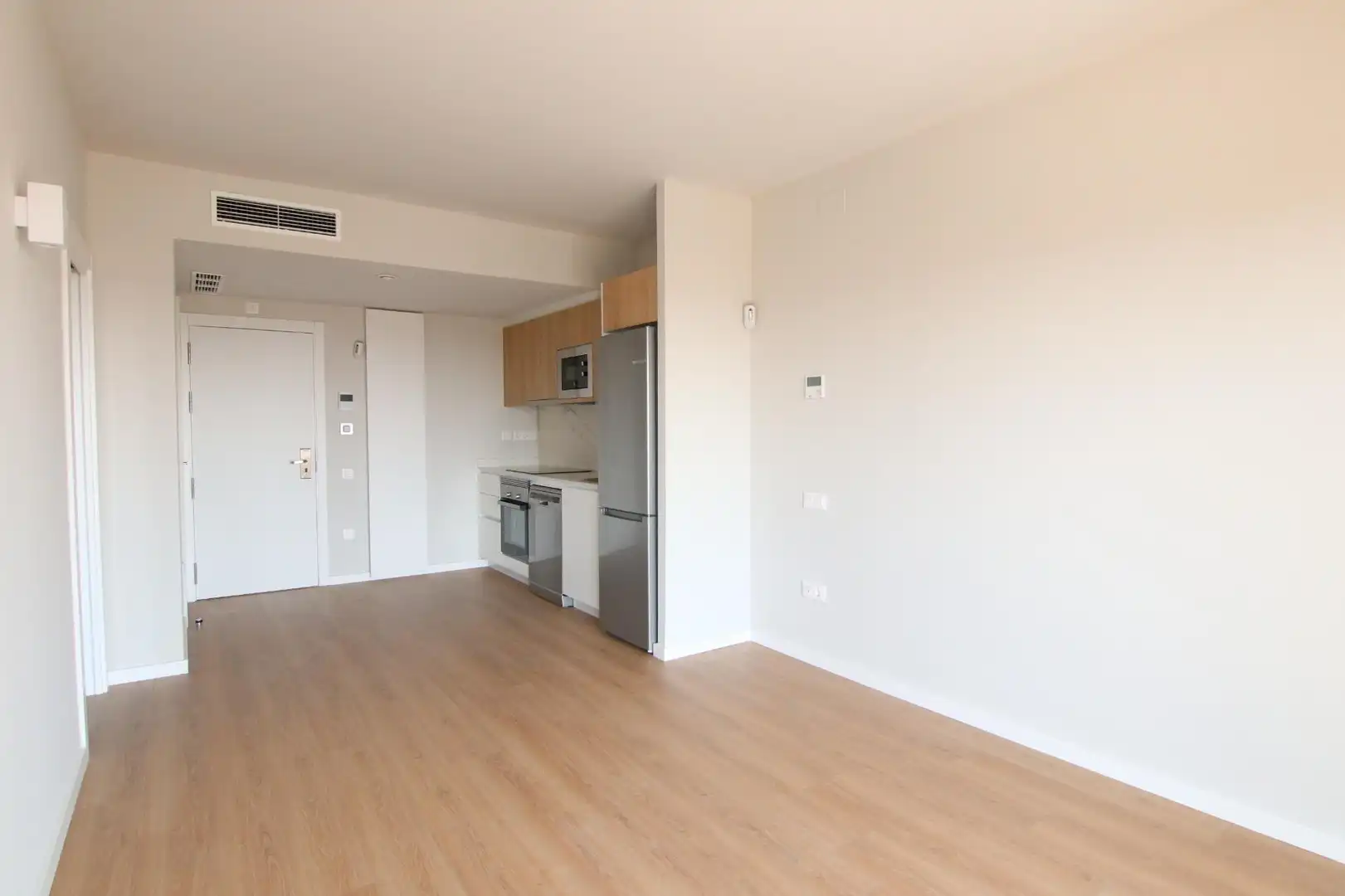 Cocina de Piso de alquiler en Terrassa con Aire acondicionado, Calefacción y Jardín privado