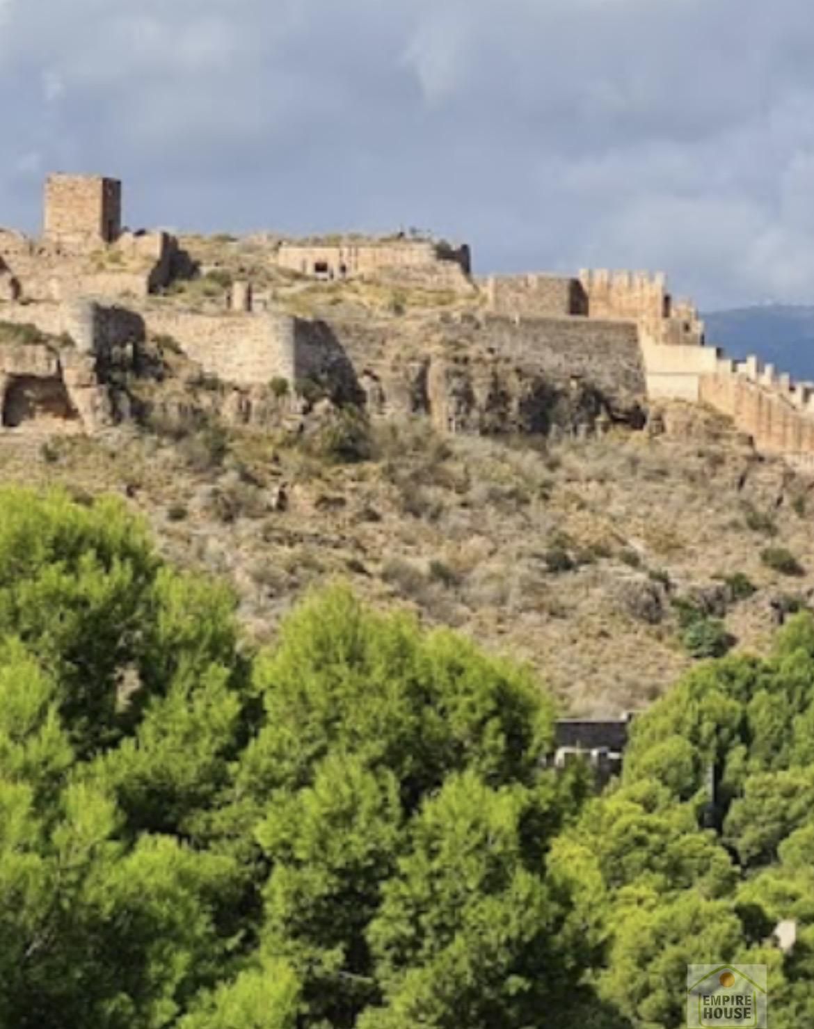 Vista exterior de Casa o xalet de lloguer en Sagunto / Sagunt amb Terrassa i Moblat