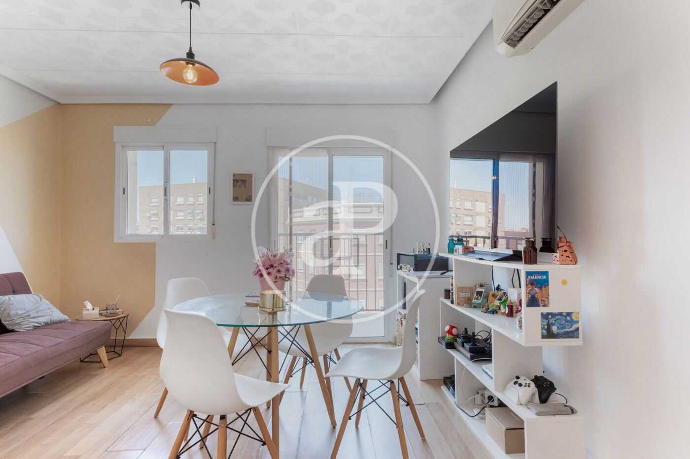 Exterior view of Flat for sale in  Valencia Capital  with Air Conditioner, Heating and Terrace