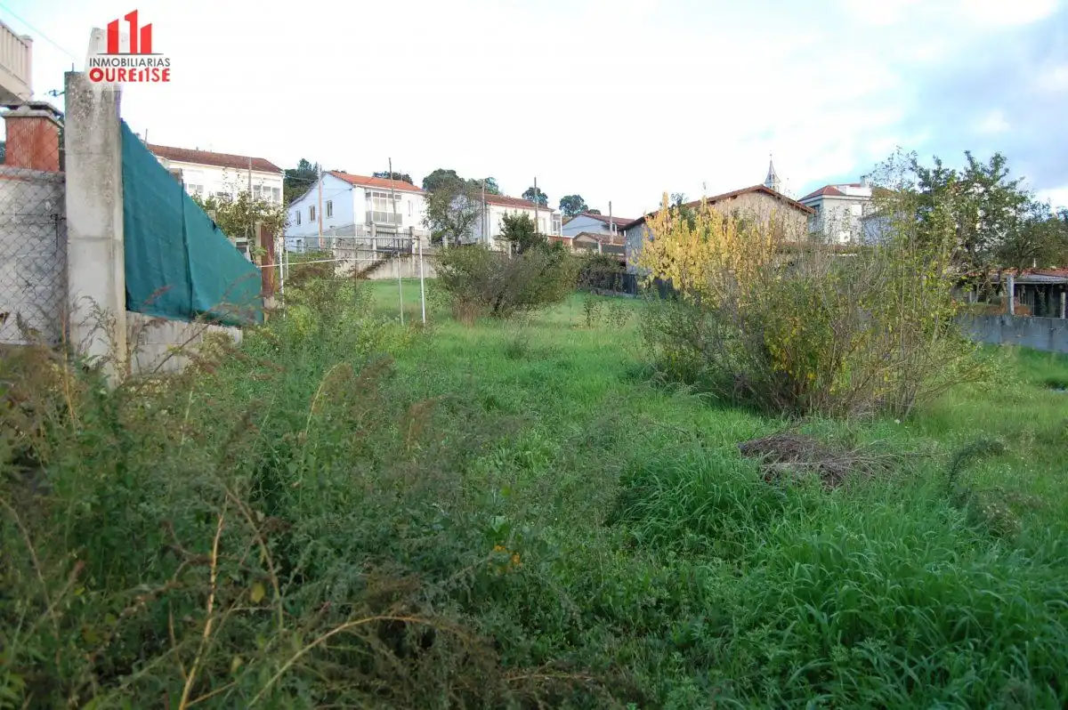 Casa o chalet en venta en Ourense Capital  con Jardín privado, Trastero y Amueblado