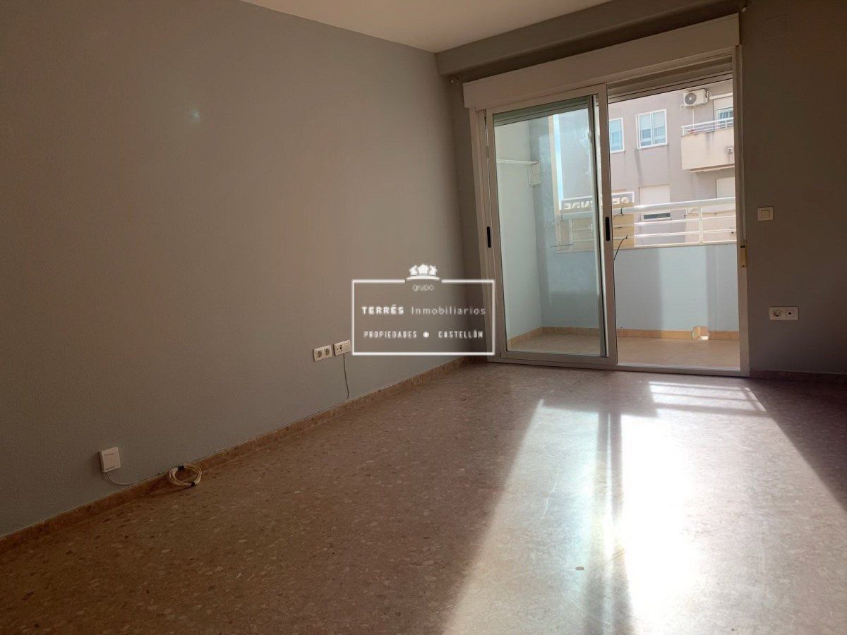 Dormitori de Pis en venda en Castellón de la Plana / Castelló de la Plana amb Terrassa, Traster i Balcó