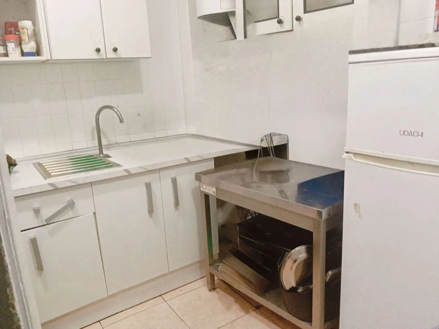 Cocina de Local de alquiler en Zaragoza con Aire acondicionado y Amueblado