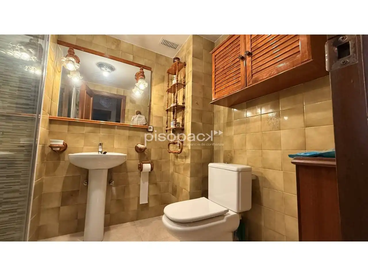 Bathroom of Flat for sale in  Pamplona / Iruña  with Heating, Terrace and Storage room