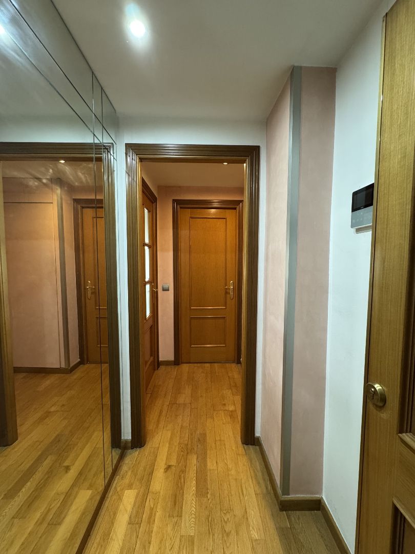 Piso de alquiler en Sabadell con Calefacción, Parquet y Trastero