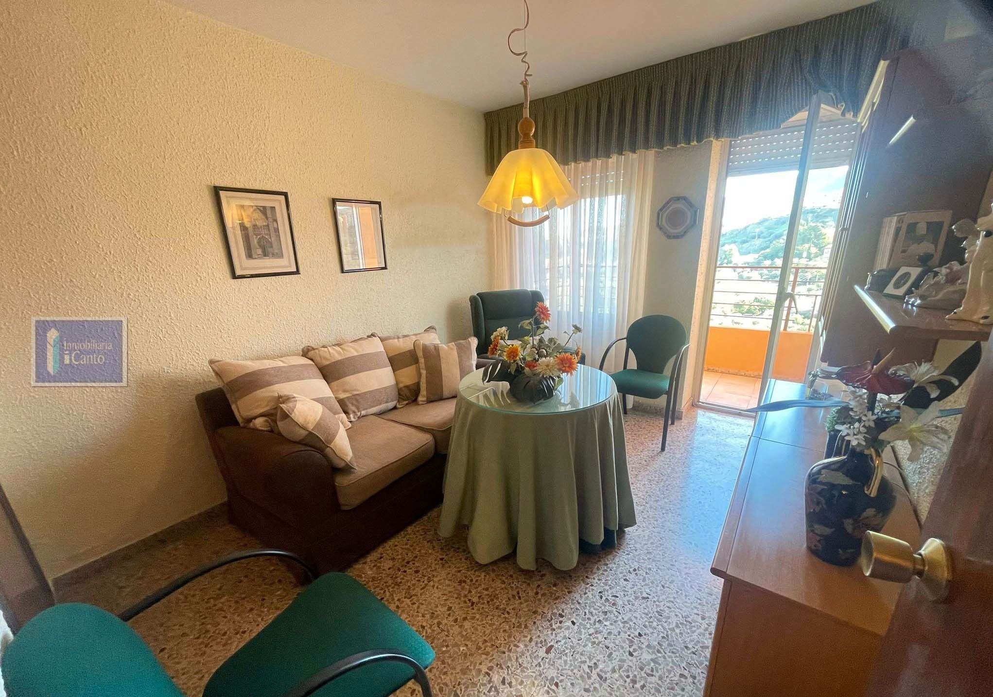 Living room of Flat for sale in Alcoy / Alcoi  with Air Conditioner, Heating and Balcony