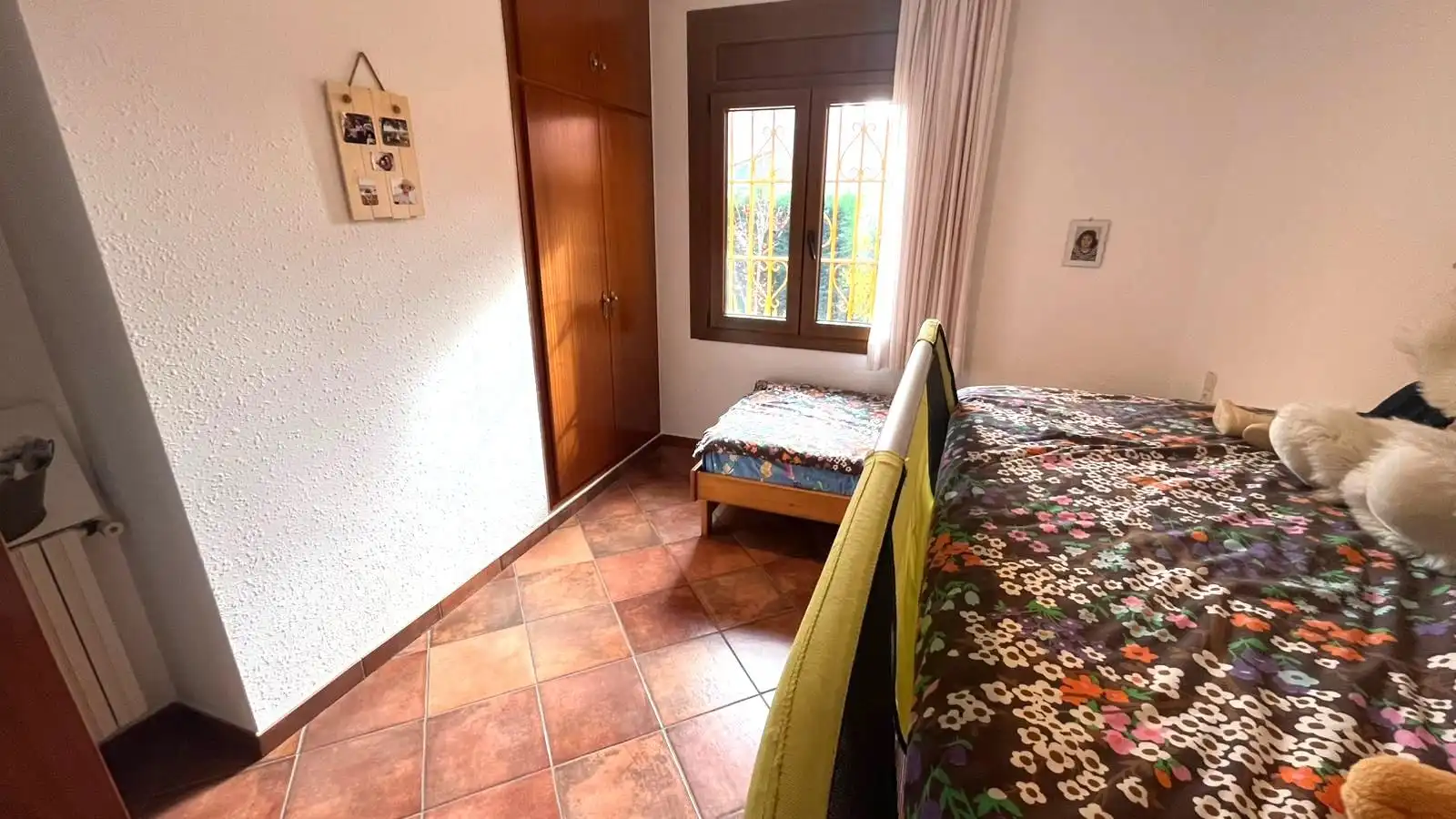 Dormitori de Casa o xalet en venda en Riells i Viabrea amb Calefacció