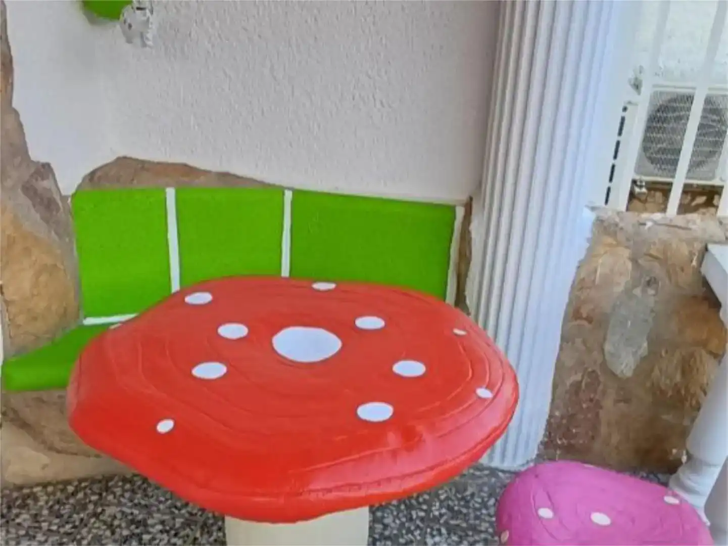 Terrasse von Maisonette zur Miete in Empuriabrava mit Klimaanlage und Balkon
