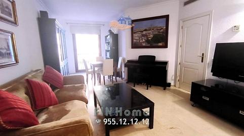 Foto 4 de Apartamento de alquiler en Avenida Kansas City, La Calzada - La Florida, Sevilla