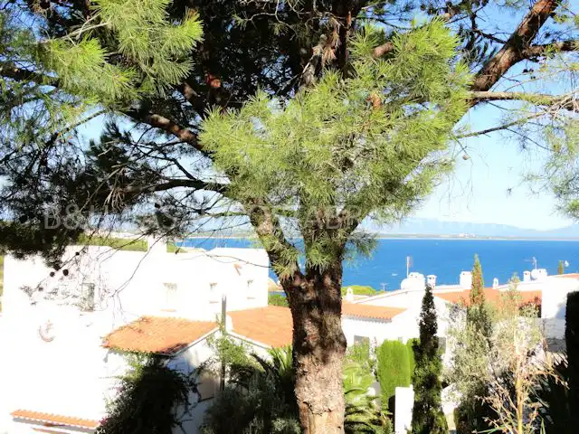 Vista exterior de Residencial en venda en L'Escala