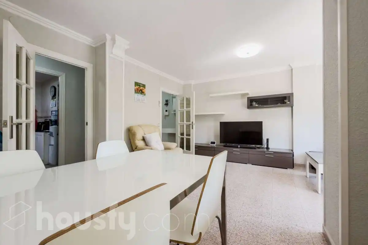 Sala de estar de Piso en venta en Badalona con Aire acondicionado, Calefacción y Amueblado