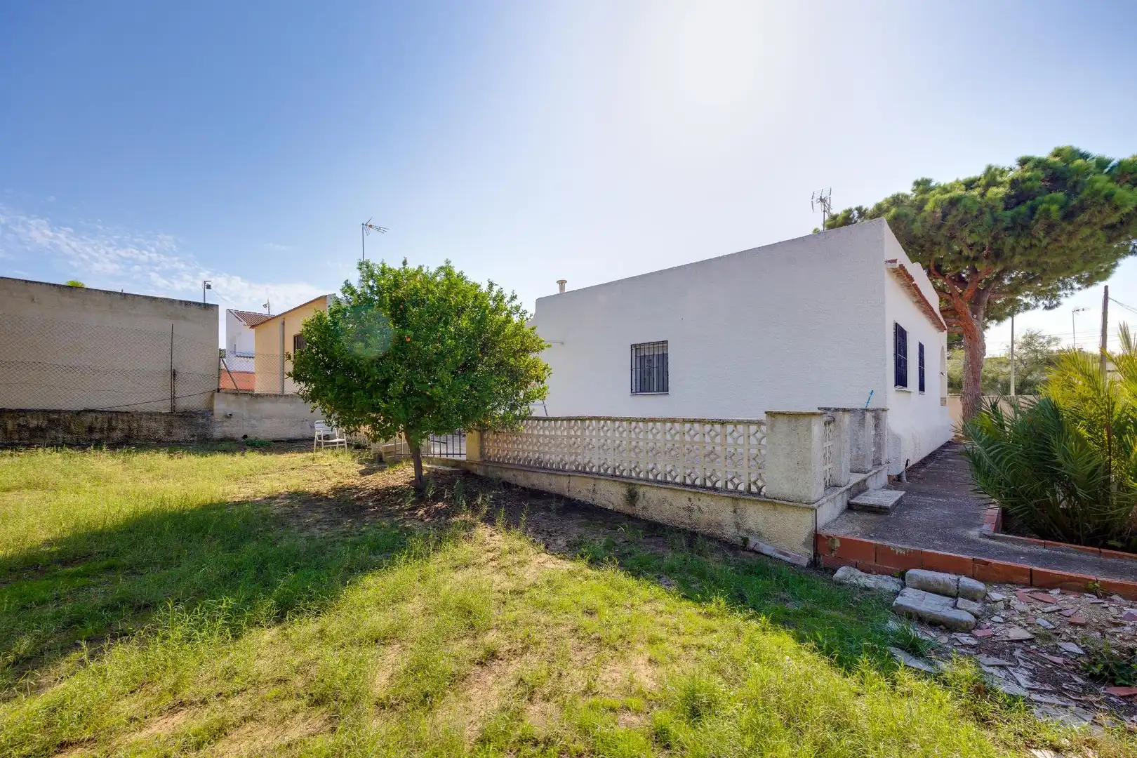 Detached house with garden for sale in Calle ISLA GROSSA BAL 27