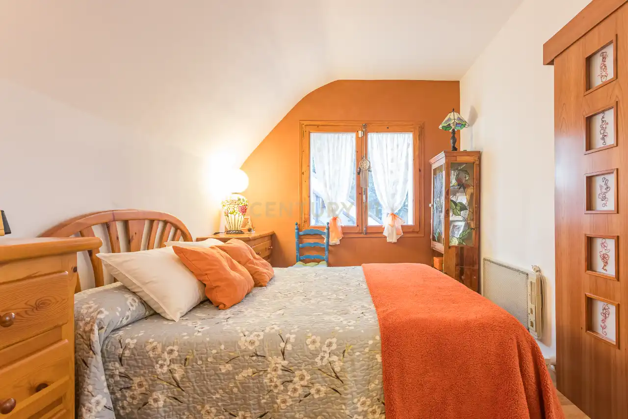 Houses for sale in Calle Lloret, Pineda de Mar, Spain, -1, Calella