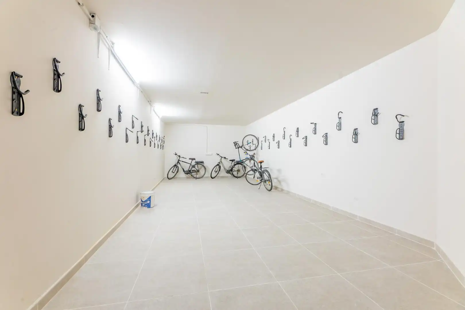 Wohnung zur Miete in Valencia mit Klimaanlage, Heizung und Privatgarten
