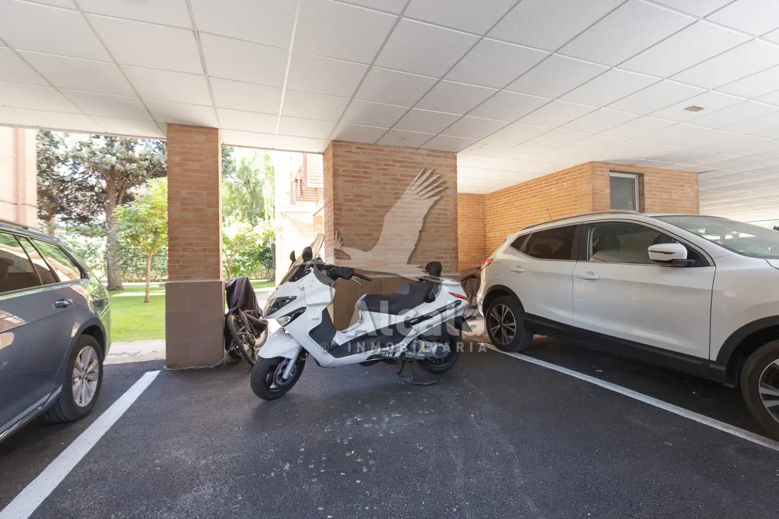 Parking of Flat for sale in Alcalá de Henares  with Heating