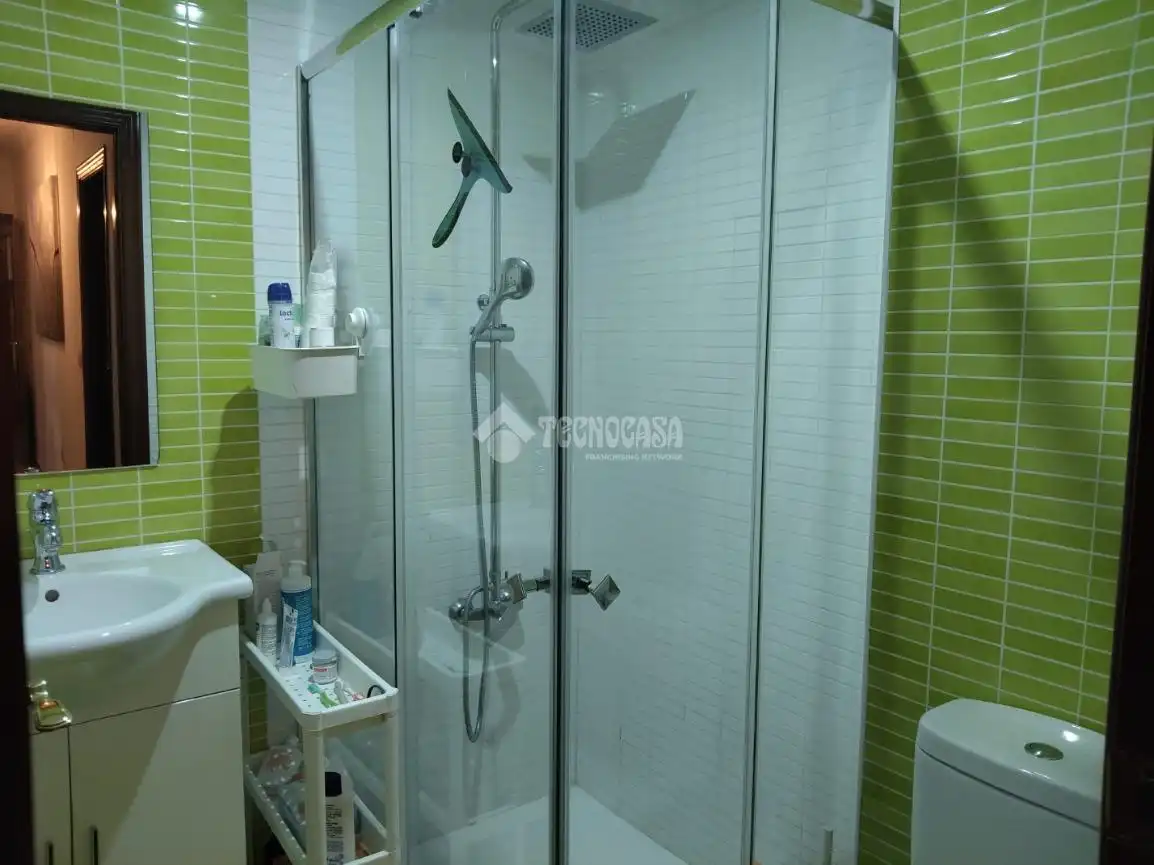 Baño de Piso en venta en Córdoba con Aire acondicionado, Trastero y Balcón