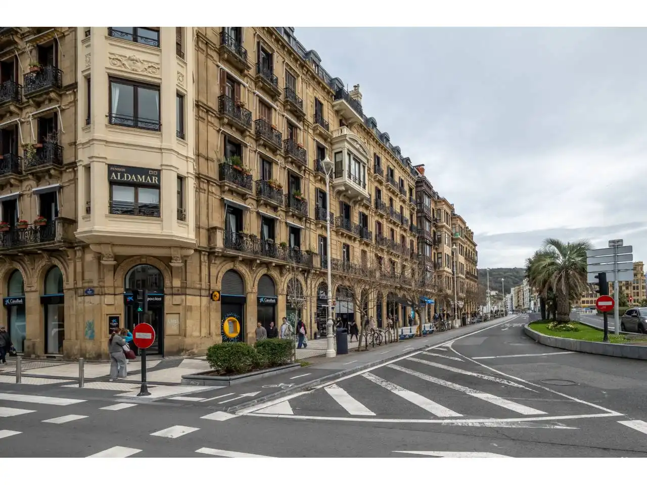 Vista exterior de Pis en venda en Donostia - San Sebastián  amb Calefacció i Balcó
