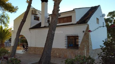 Vivienda parcelada con vecinos residenciales  fijo