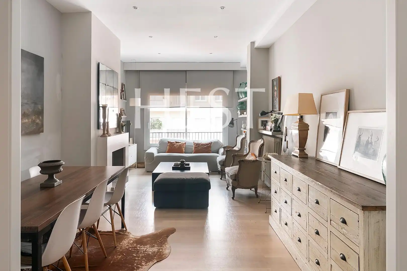 Sala de estar de Piso en venta en Barcelona con Calefacción, Parquet y Trastero