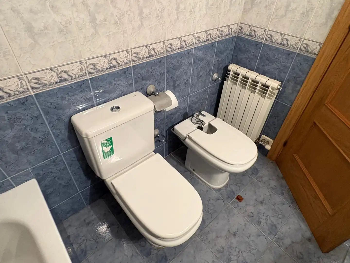 Baño de Piso en venta en Solsona con Calefacción, Terraza y Horno