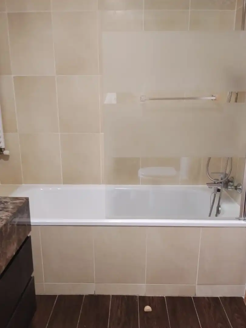 Bany de Dúplex de lloguer en Pozuelo de Alarcón amb Aire condicionat, Calefacció i Terrassa