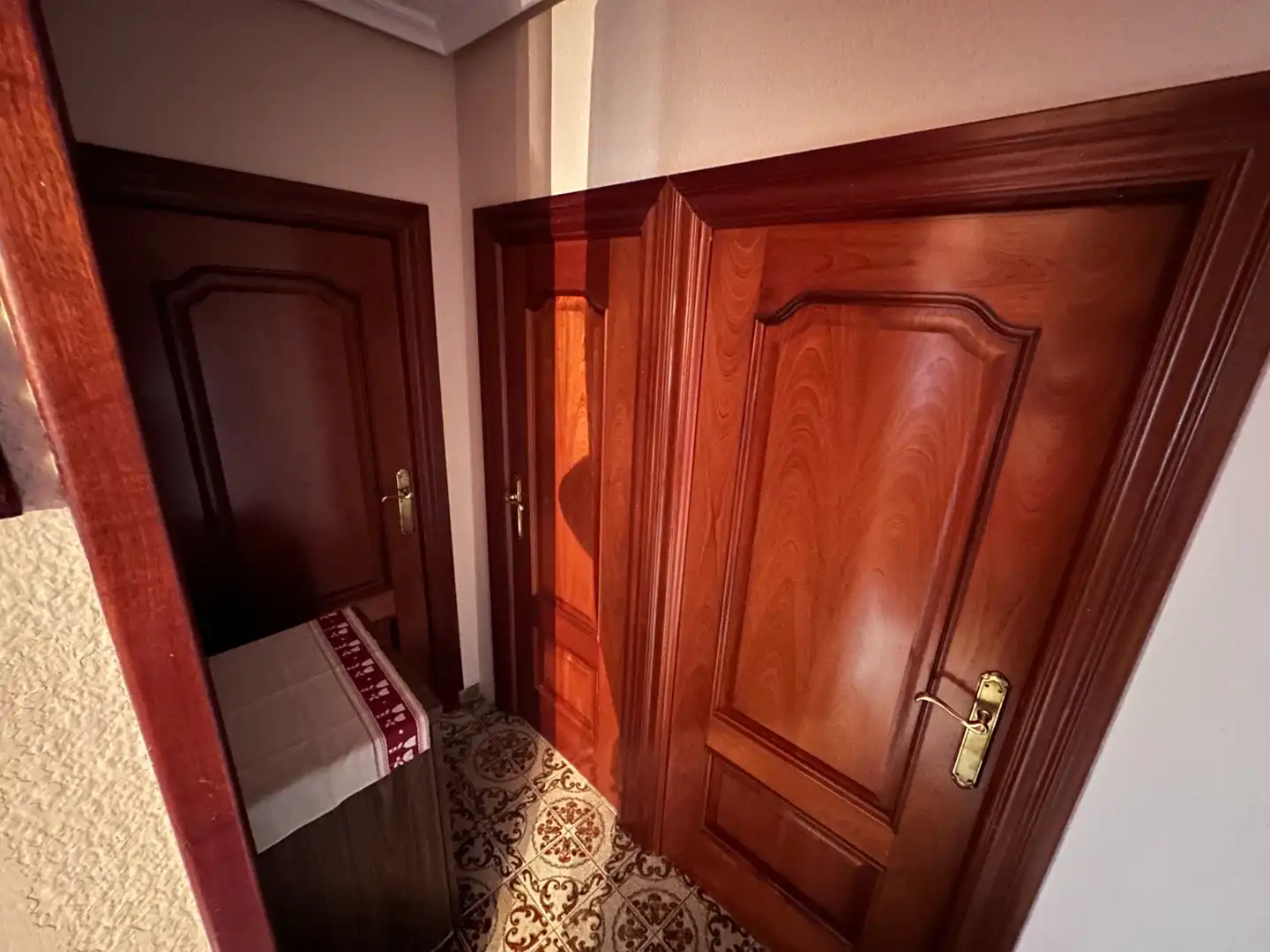 Wohnung zum Verkauf in Jaén mit Klimaanlage, Abstellraum und Möbliert